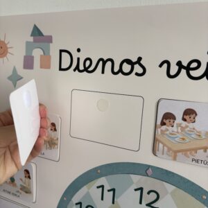 Vizualinė darželio dienos veiklų sistema.